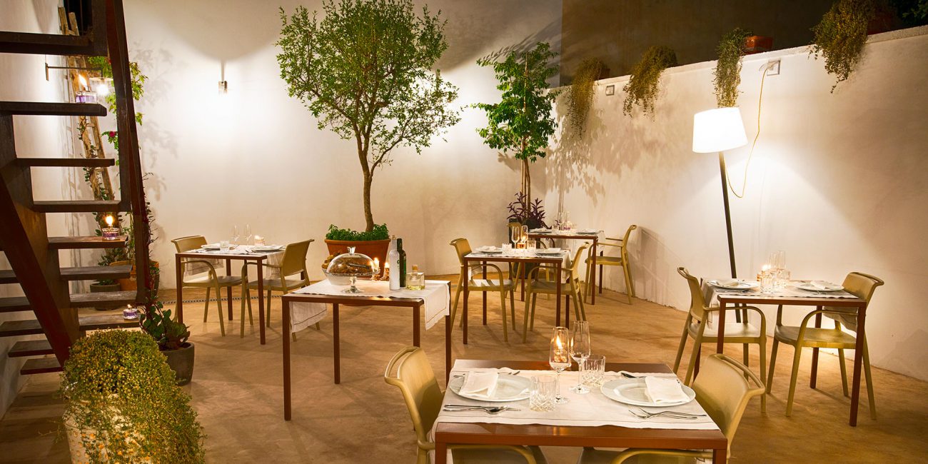 primo-restaurant-garden